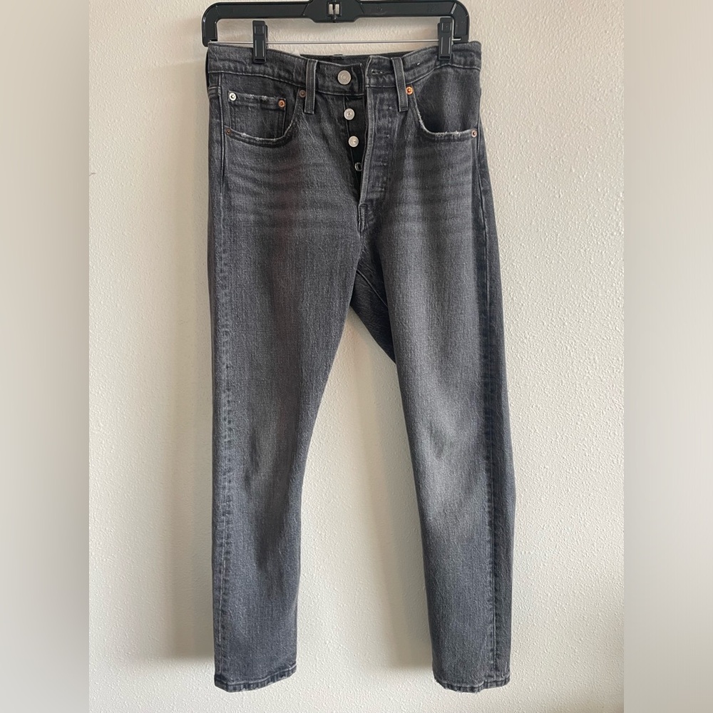 Levi’s grey wash jeans W26 / L28